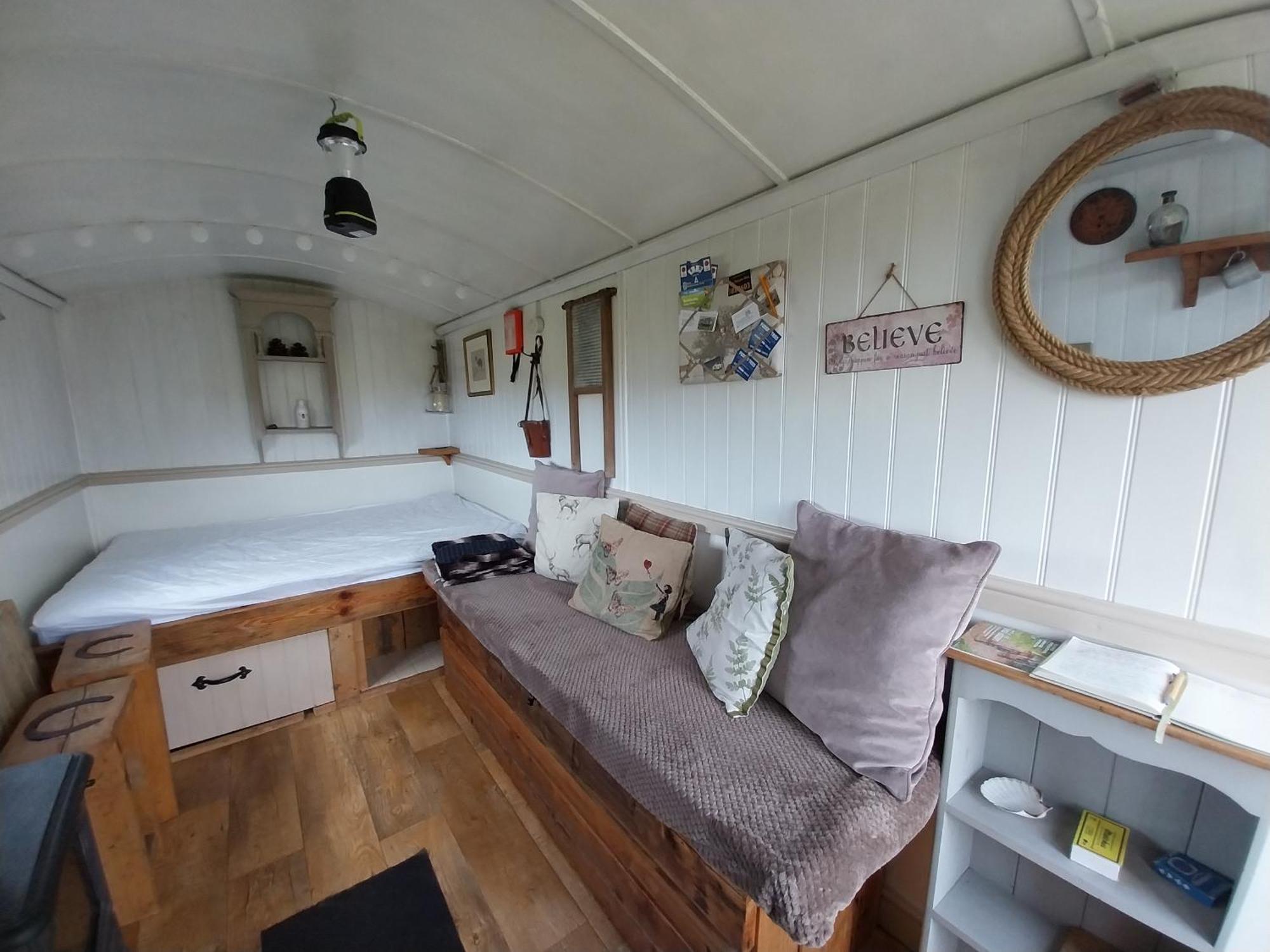 Meadowbeck - Shepherd Huts Fylingdales 外观 照片