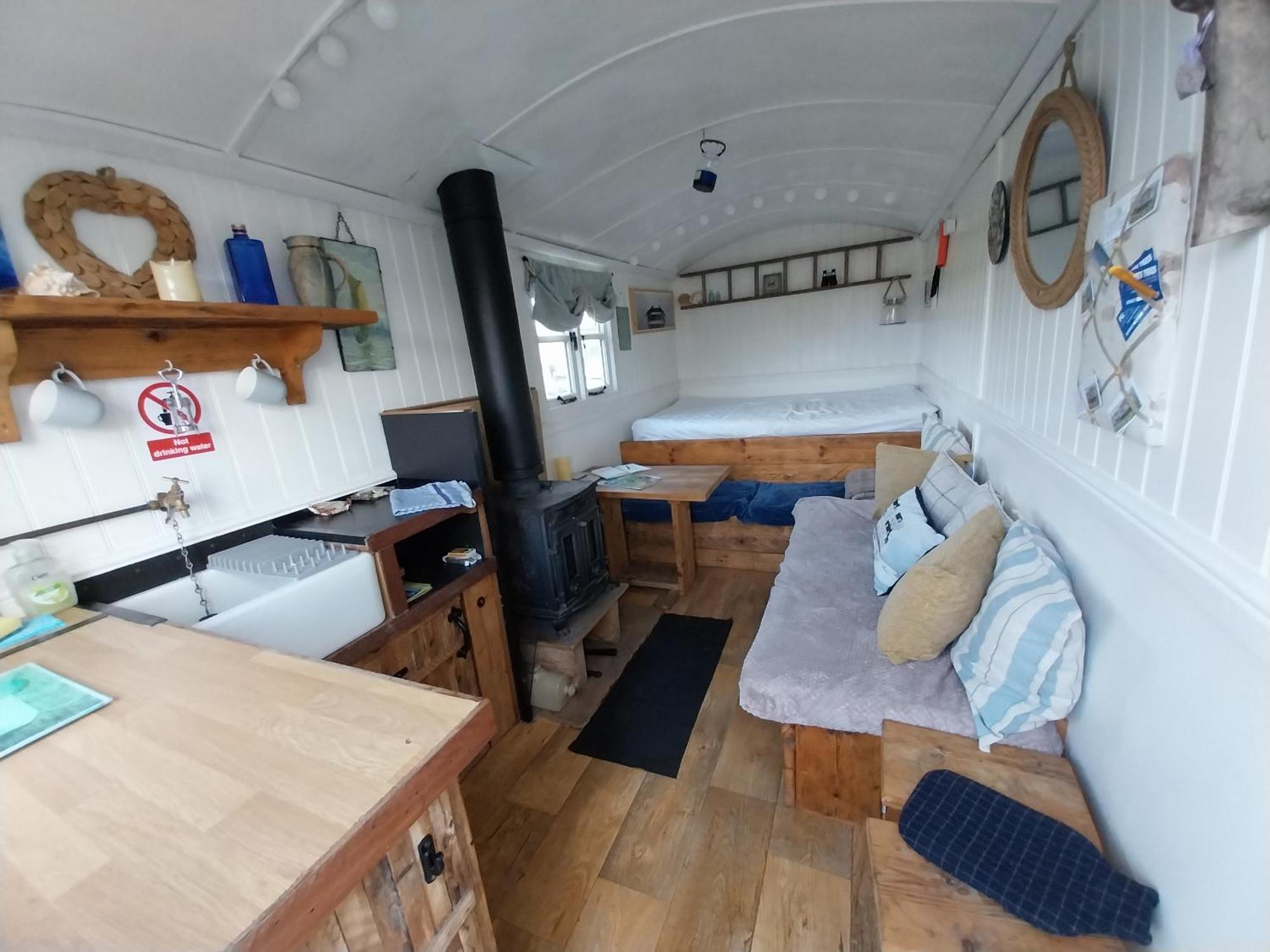 Meadowbeck - Shepherd Huts Fylingdales 外观 照片