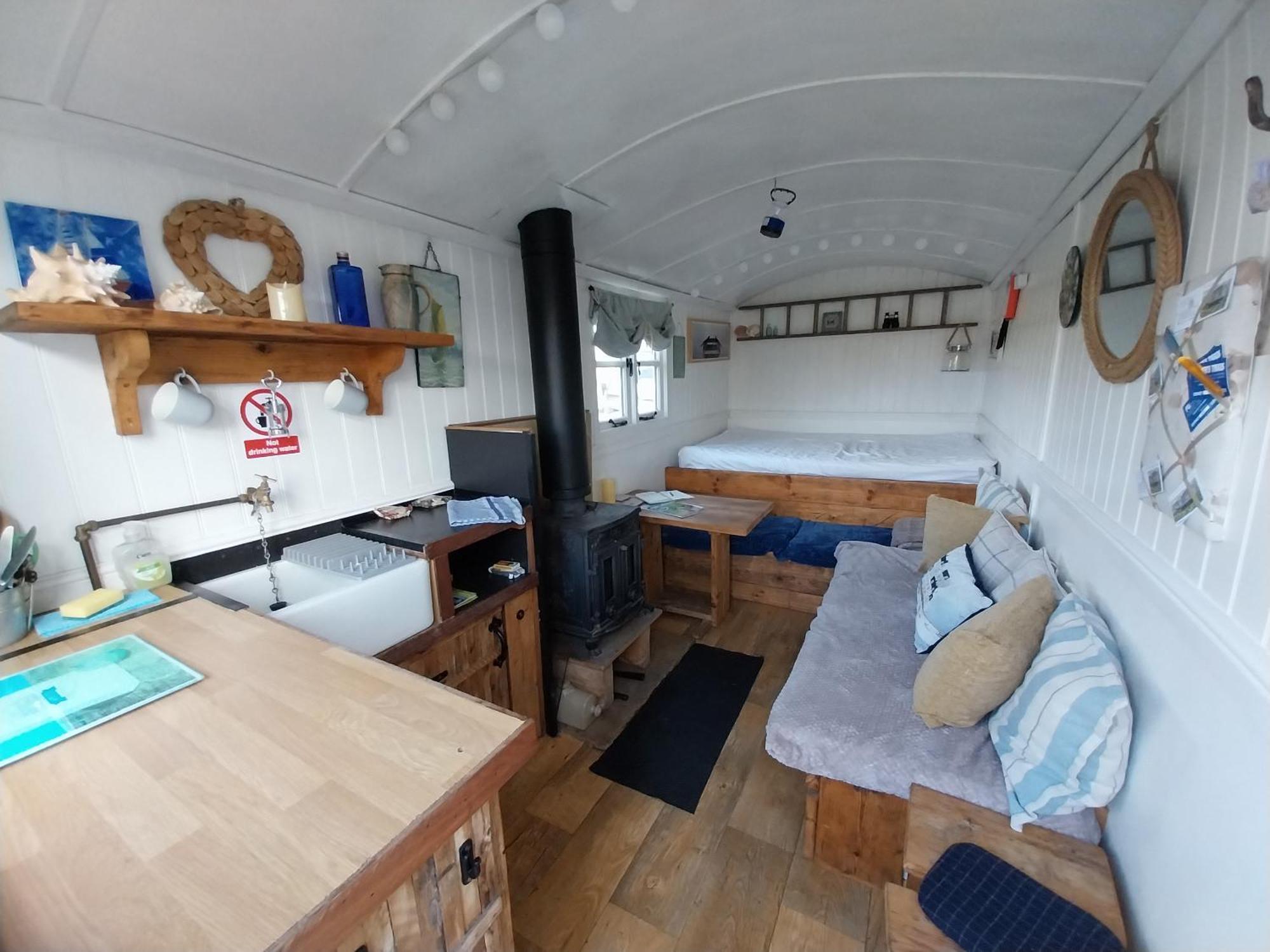 Meadowbeck - Shepherd Huts Fylingdales 外观 照片