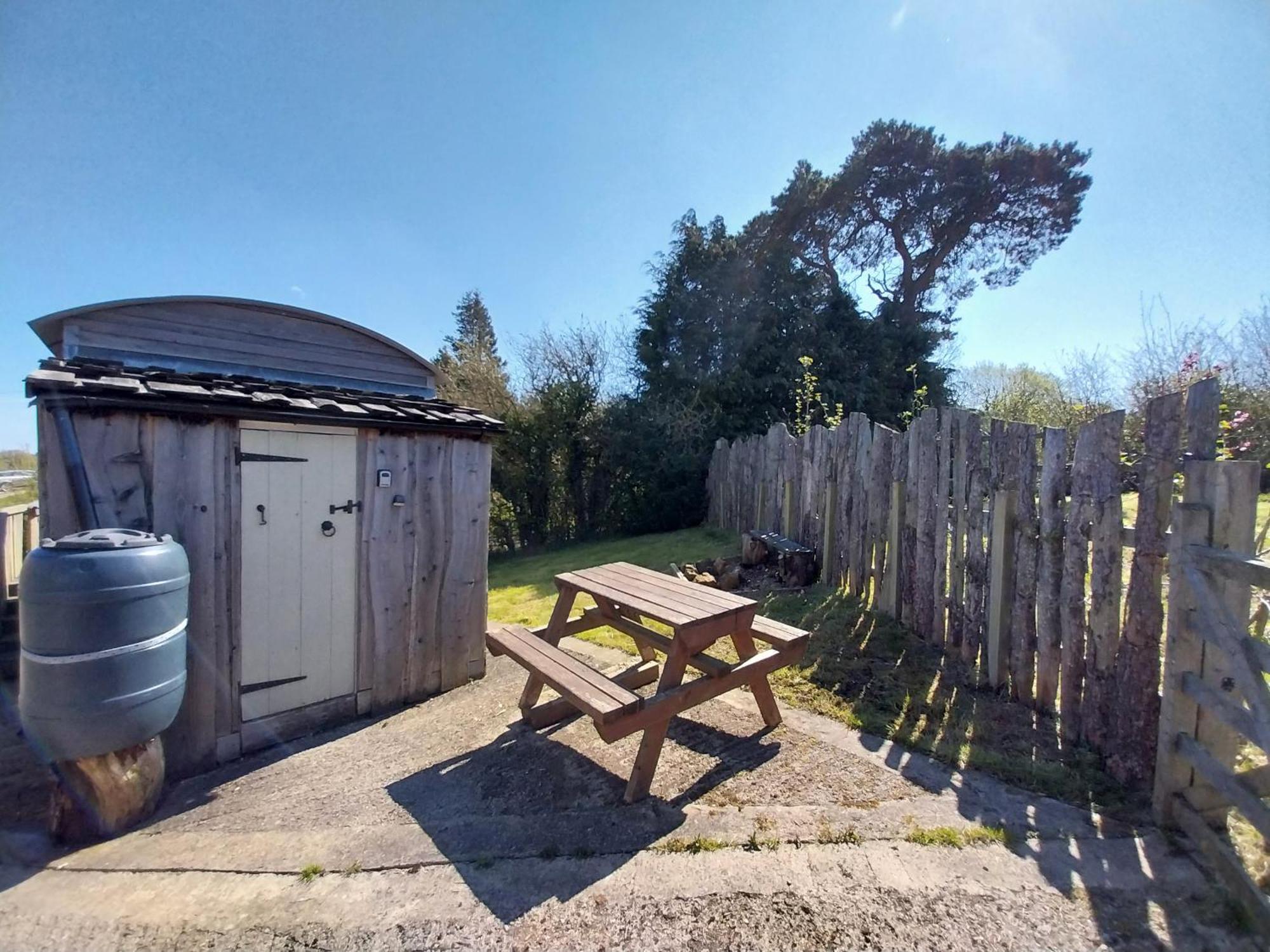 Meadowbeck - Shepherd Huts Fylingdales 外观 照片