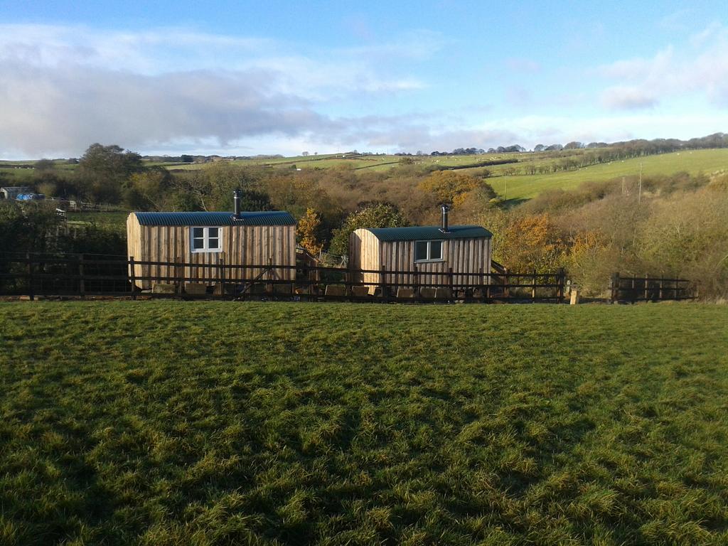 Meadowbeck - Shepherd Huts Fylingdales 外观 照片