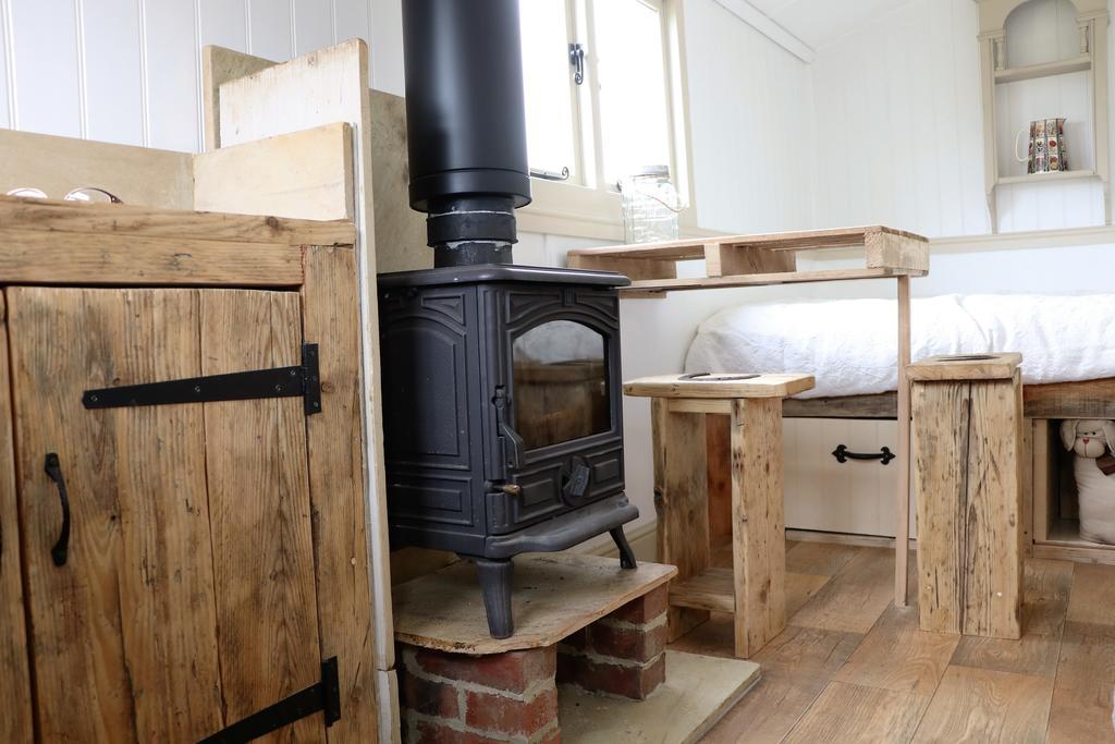 Meadowbeck - Shepherd Huts Fylingdales 外观 照片