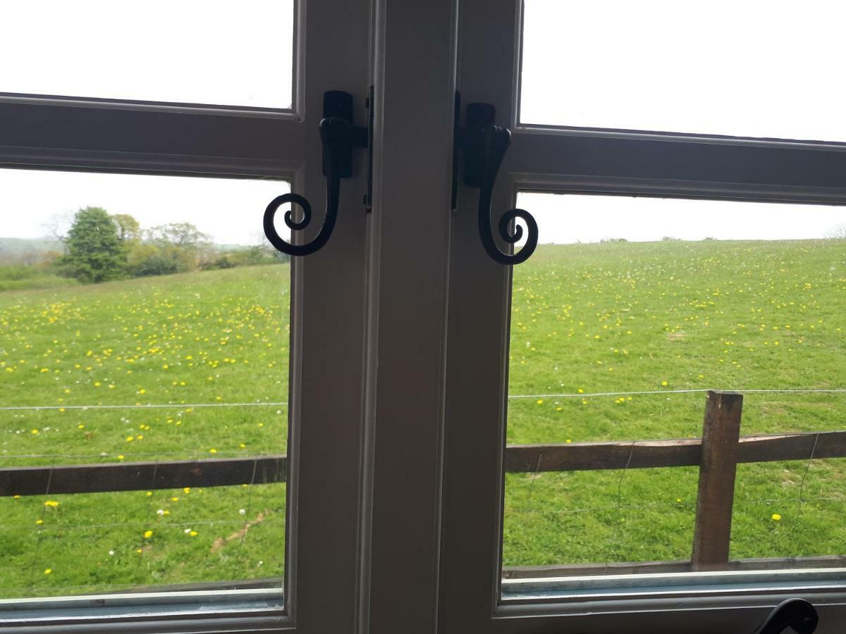 Meadowbeck - Shepherd Huts Fylingdales 外观 照片